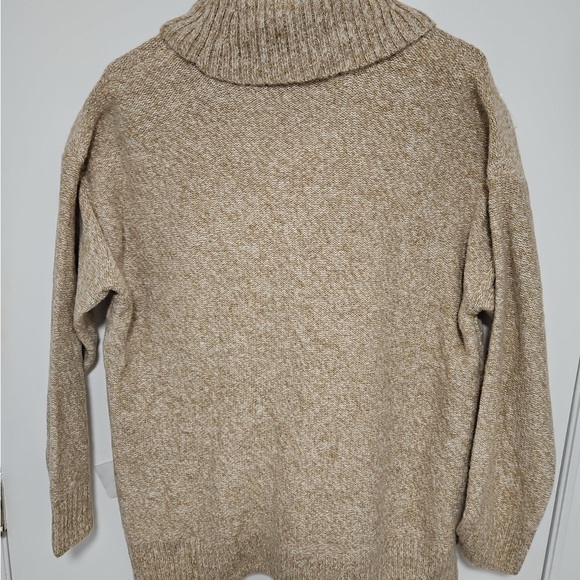 Anne Klein Sweaters - Anne Klein Beige Turtleneck Sweater